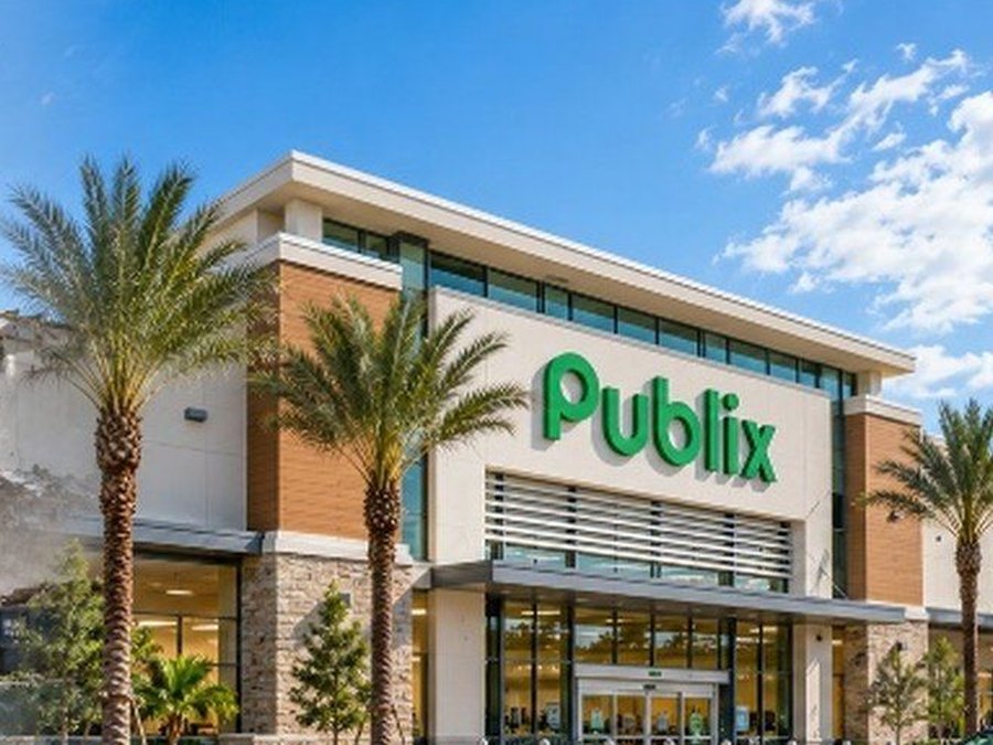 Completed Publix storefront at Doral Park